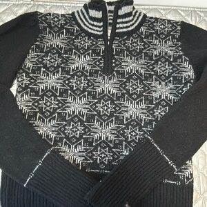 Columbia women’s half zip sweater